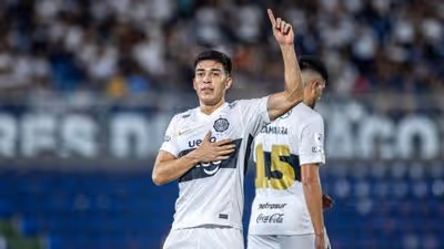 Sem espaço no Fluminense, Lezcano brilha no Olimpia do Paraguai