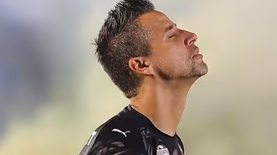 Em noite para esquecer, Fábio salva o Tricolor de um prejuízo maior