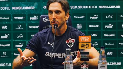 Zubeldía poupa titulares e mira decisão contra o Vasco