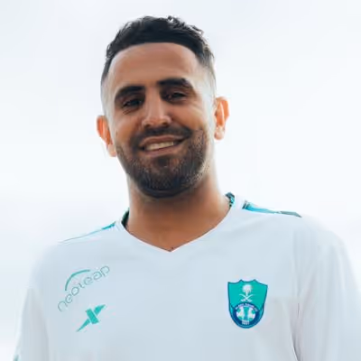 “Para sempre na memória dos torcedores”: Al-Ahli anuncia saída de Mahrez