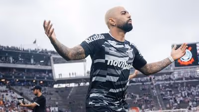 “Somos o Barcelona do Brasil”, diz Gabigol sobre estilo de jogo do Santos
