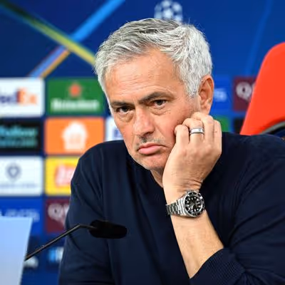 A caminho do Real Madrid, Mourinho se despede do Benfica: “Foi uma honra”