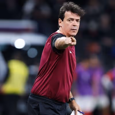 Corinthians: Fernando Diniz quebra recorde histórico da Libertadores