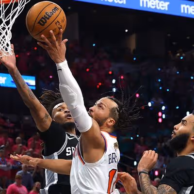 Brunson brilha, Knicks vence Spurs e abre vantagem nas finais da NBA