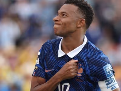 Mbappé exalta Zidane antes de estreia na seleção francesa: “Como um filme”