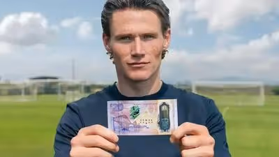 Rival do Brasil na Copa, Escócia homenageia McTominay em nota de 20 libras