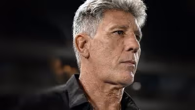 Renato Gaúcho explica “atitude suspeita” e dispara: “Nunca fui covarde”