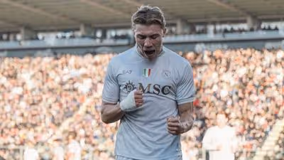 Napoli compra Hojlund em definitivo após temporada de destaque