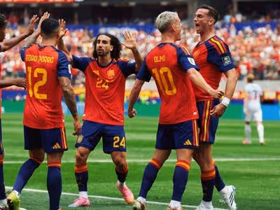 Classificada, Espanha fica próxima de recorde histórico entre seleções