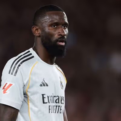 Real Madrid renova com Rüdiger por mais uma temporada