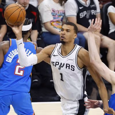 Wembanyama domina, Spurs vencem Thunder e empatam série no Oeste