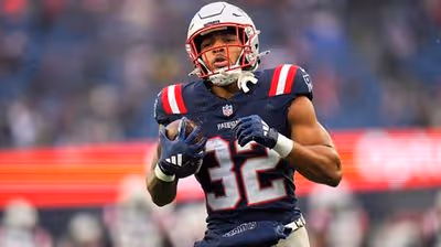 Patriots Face Uncertainty Over TreVeyon Henderson as Ankle Issue Sidelines Him from Practice
