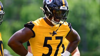 KJ Henry Returns to Steelers' Practice Squad as Team Adds Depth After Defensive-Line Injury
