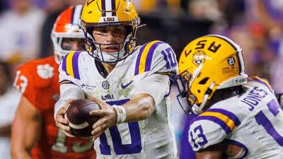 Lane Kiffin’s LSU debut is a spectacle — and a stark opening-day moment for Clemson