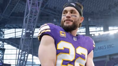 Harrison Smith Signs One-Year Deal, Returns to Vikings for 15th Season