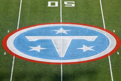 Titans overhaul business operations as team prepares to move into new stadium