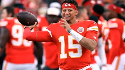 Undrafted Kahlil Benson Thrust Into Starting Role as Chiefs Show Depth With Mahomes Cleared for Week 1