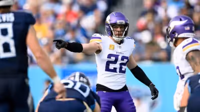 Harrison Smith's return gives Vikings much-needed continuity in the secondary