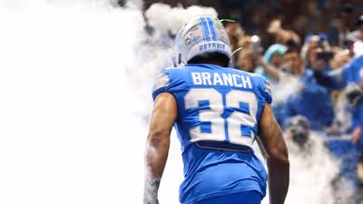 Tank Dell Activated for First Game in 22 Months; Ryans Cites Same Explosiveness