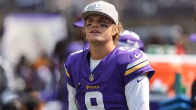Giants Acquire J.J. McCarthy After Jaxson Dart Knee Injury, Accepting Gamble at QB