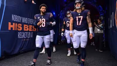 Bears to start Tyson Bagent vs. Packers as Caleb Williams logs limited practice, remains questionable