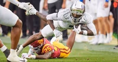Oregon Turns 41-27 Coliseum Win Over USC Into Recruit Pitch, Dan Lanning Delivers a Message to California Prospects