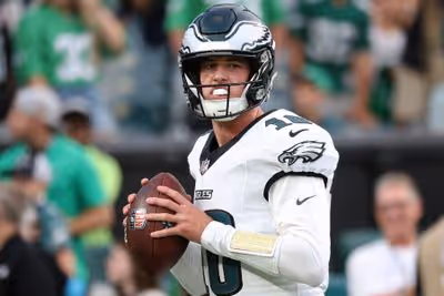 Hurts Out with Blood Clot; Eagles Turn to Tanner McKee as Trade Talk Swirls Around Shedeur Sanders