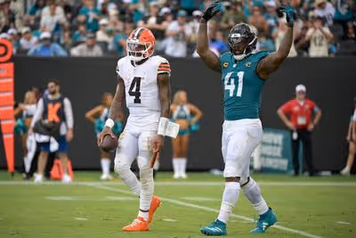 Monken Shields Deshaun Watson After Browns’ 34-10 Defeat; Tensions With Fans Resurface