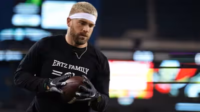 Eagles elevate Zach Ertz as injuries force roster adjustments ahead of Rams game