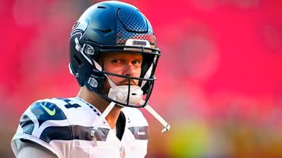 Sam Darnold exits season opener with right-hip injury, Drew Lock steadies offense as Seahawks face short-term uncertainty