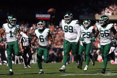 Glenn Blasts Effort After Jets Fall 23-12 at Bears, Points to Penalties and Complementary-Play Failures