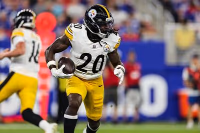 Kaleb Johnson Traded to Packers, Gains Fresh Start Amid Josh Jacobs' Exempt-List Status