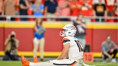Chiefs Roll Past Broncos 31-10 as Mahomes' Return and Run Game Set the Tone