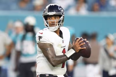Tua Tagovailoa’s Oblique Injury Forces Falcons to Lean on Backup Prep Ahead of Steelers