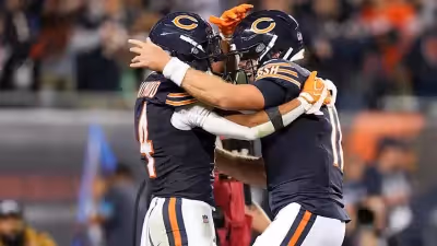 Case Keenum Stars as Bears Stun Eagles, 27-7