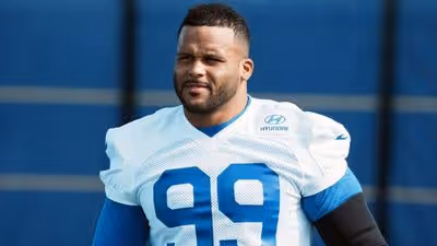 Aaron Donald Plans to Make Rams Debut vs. Giants, Eyes Full Return at SoFi