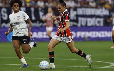 São Paulo bate o Corinthians e larga na frente na final do Brasileiro feminino
